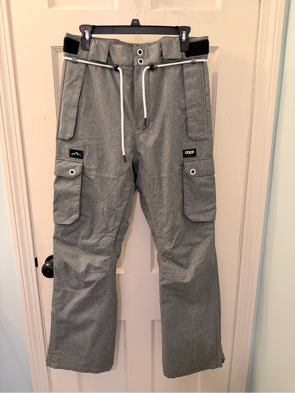 DOPE Gray Women's Cargo Snow Pants with Multiple Pockets